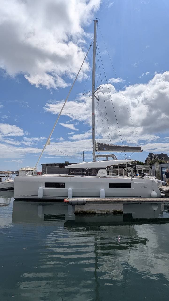 Lagoon 40
