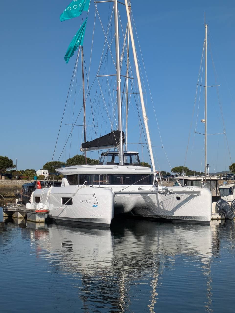 Lagoon 43