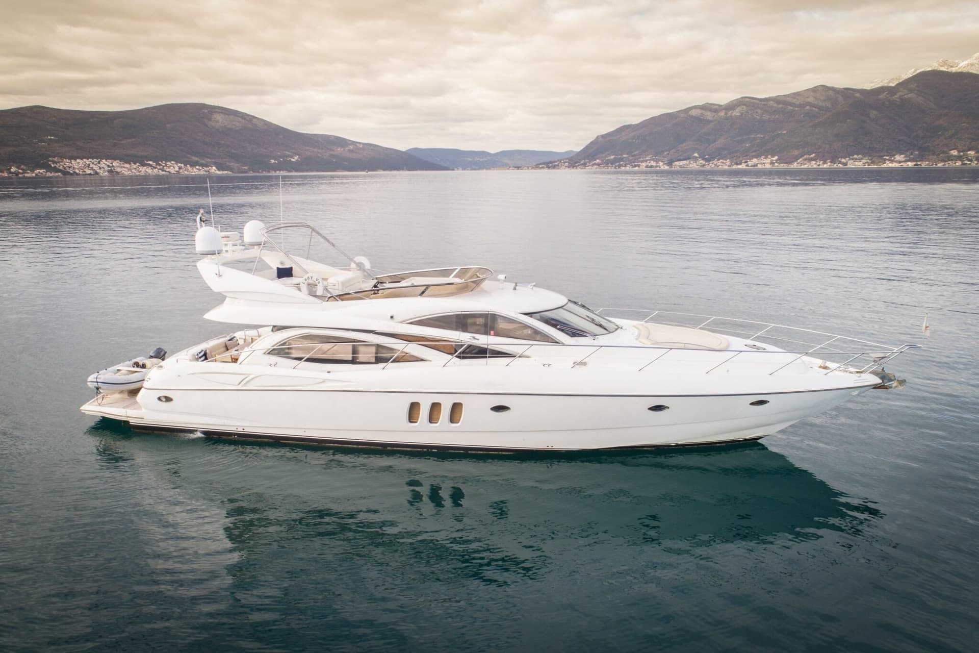 Sunseeker Manhattan 72ft