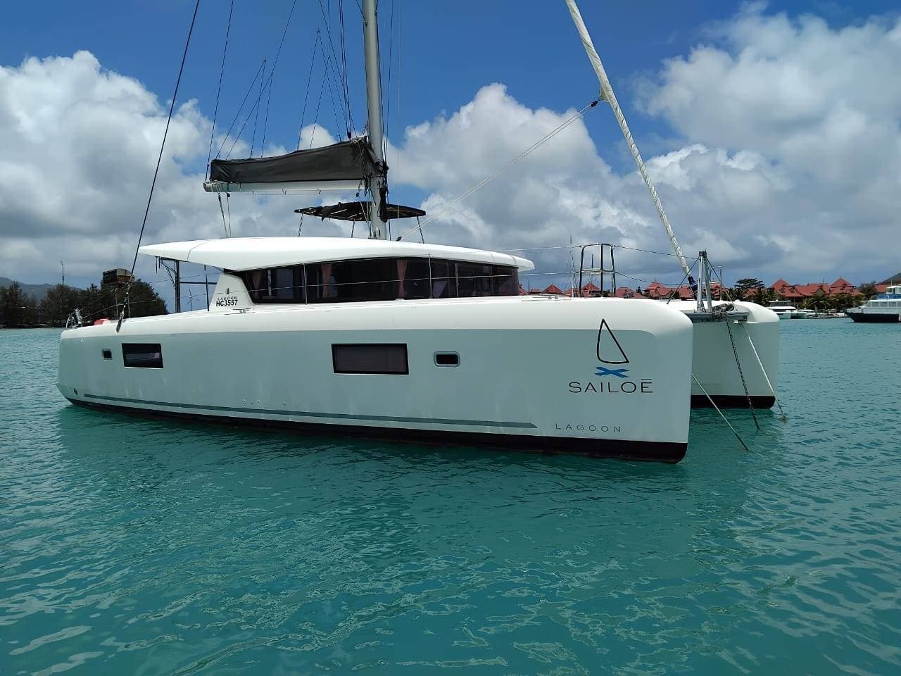 Lagoon 42