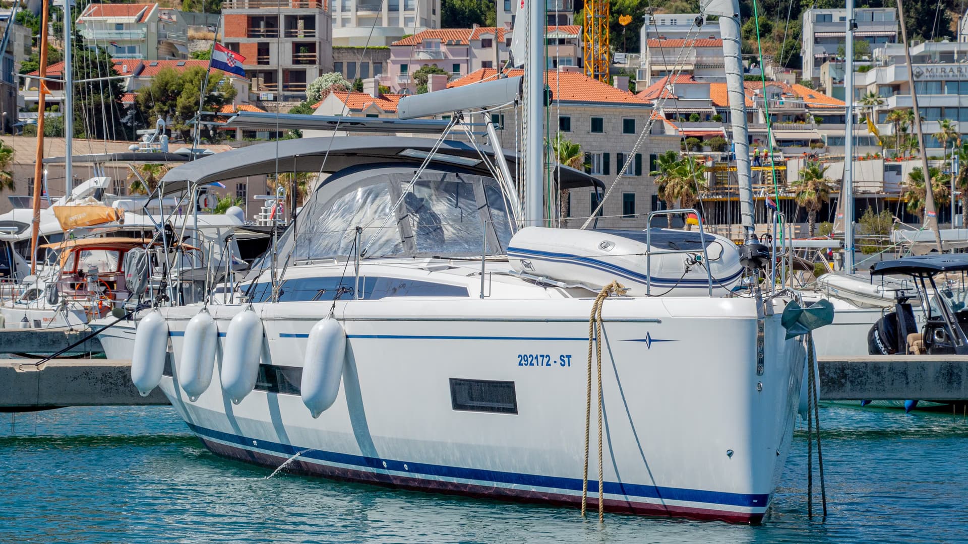 BAVARIA C46 Style - Sestrica Vela