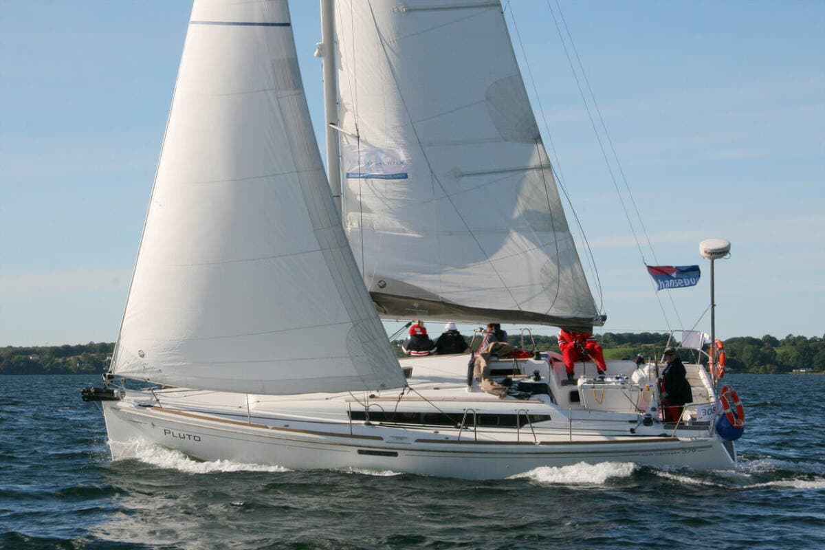 Sun Odyssey 379