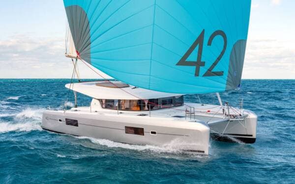 Lagoon 42