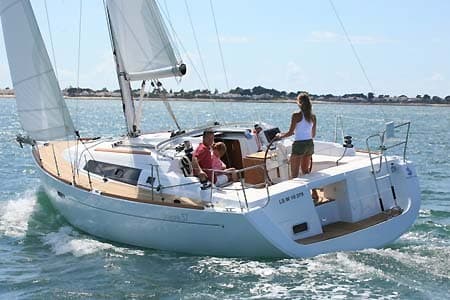 Oceanis 37