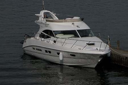Sealine F42/5