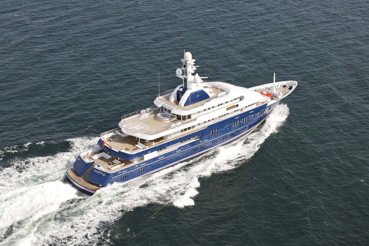 Azimut 80