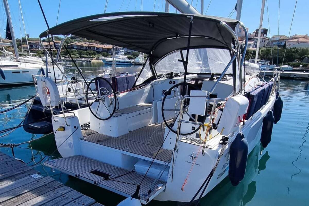 Sun Odyssey 380