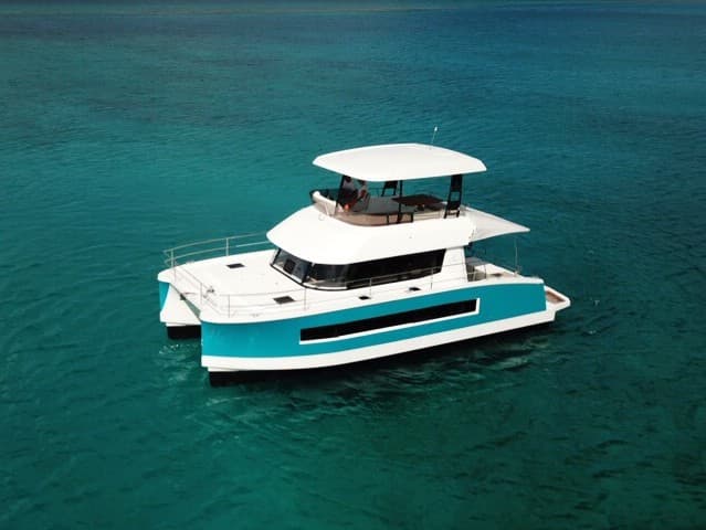 Fountaine Pajot MY37 Cat