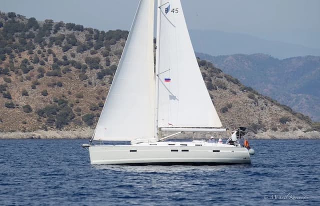 Bavaria 45 Cruiser 3 Cabin 3 Wc