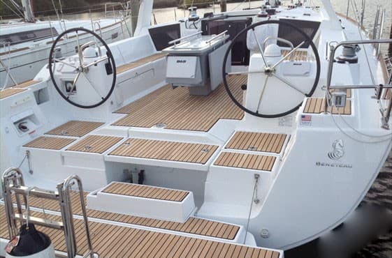 Beneteau 45 Tri Cabin