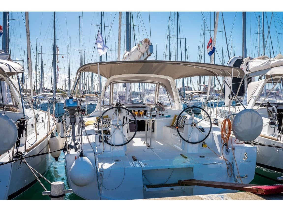 Oceanis 38.1