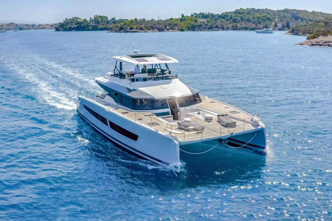 Power Catamaran 54