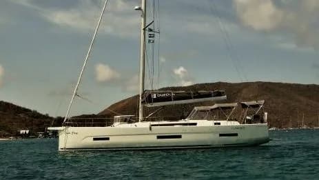 Dufour 530