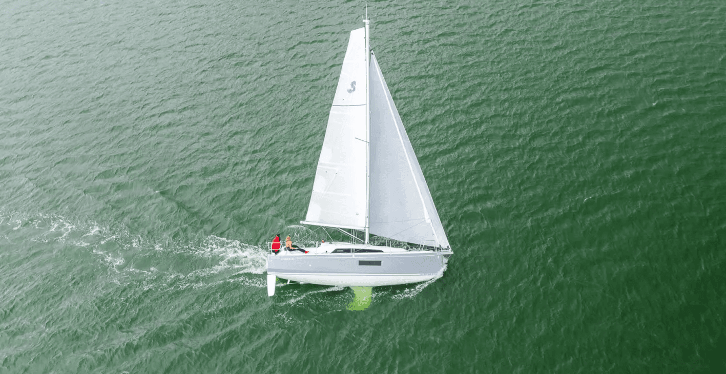 Cruise Sailing Yacht